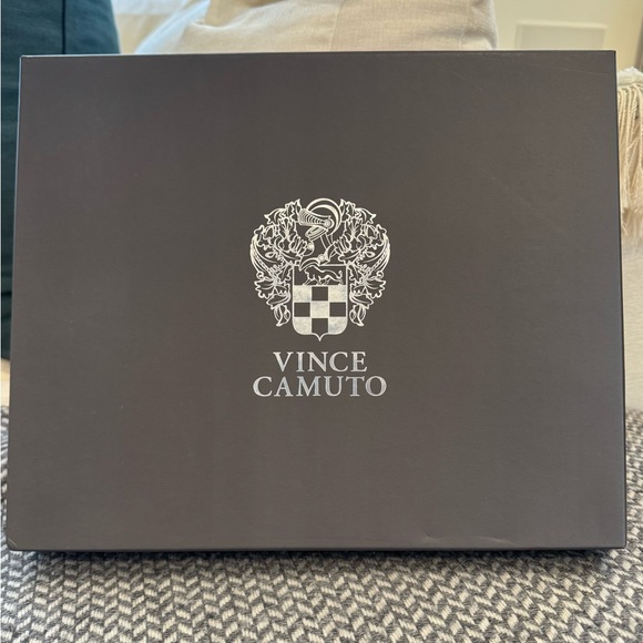 VINCE CAMUTO: DRISTA Black Suede Silver Studded Ankle Boots Block Heel Size - 9M - Picture 10 of 10